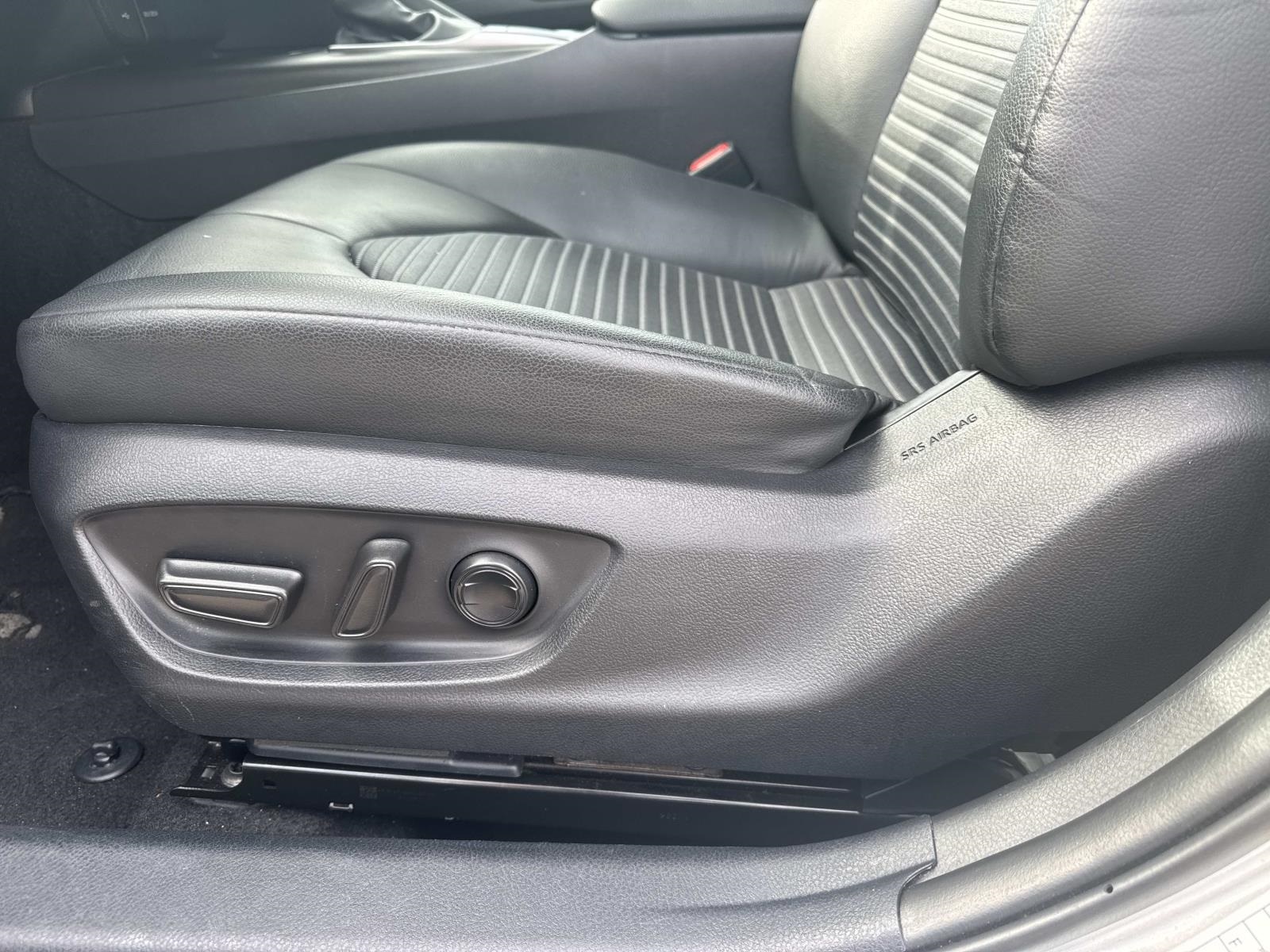 2024 Toyota Camry SE photo 15