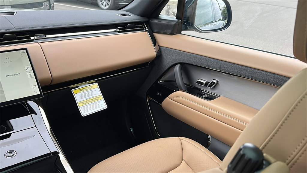 2025 Land Rover Range Rover Sport SE photo 20