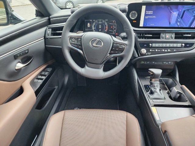 2023 Lexus ES 250 photo 21