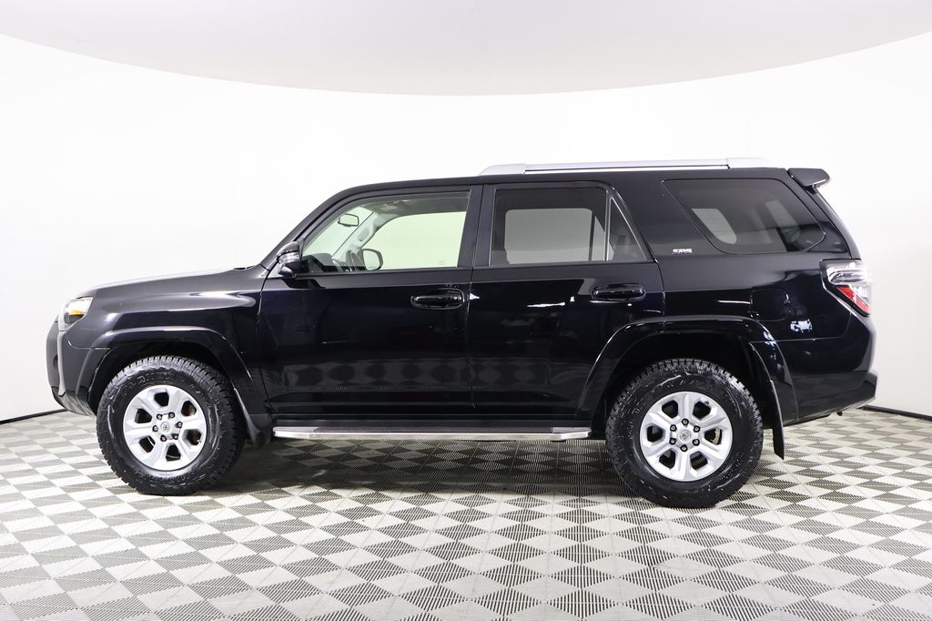 2018 Toyota 4Runner SR5 Premium photo 3