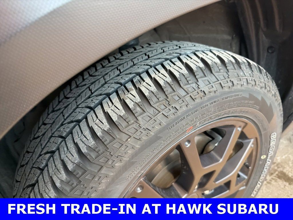 2024 SUBARU CROSSTREK - Image 2