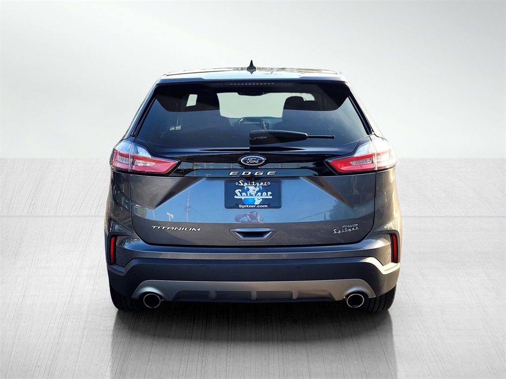 2022 Ford Edge Titanium photo 6