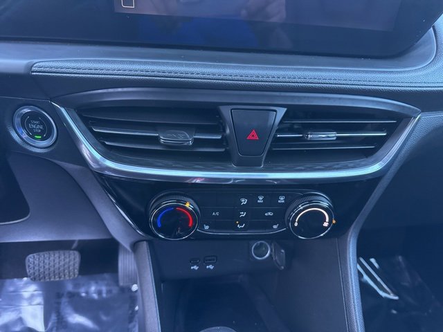 2024 Buick Encore GX Sport Touring photo 18