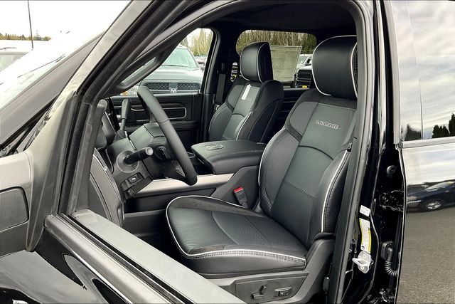 2025 Ram 2500 Laramie photo 9