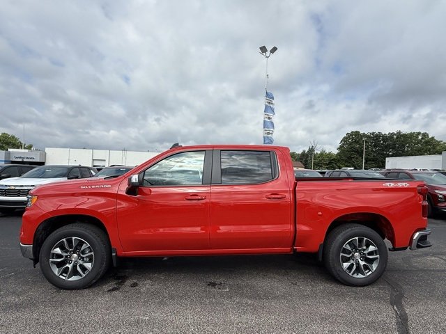 2025 Chevrolet Silverado 1500 LT photo 6