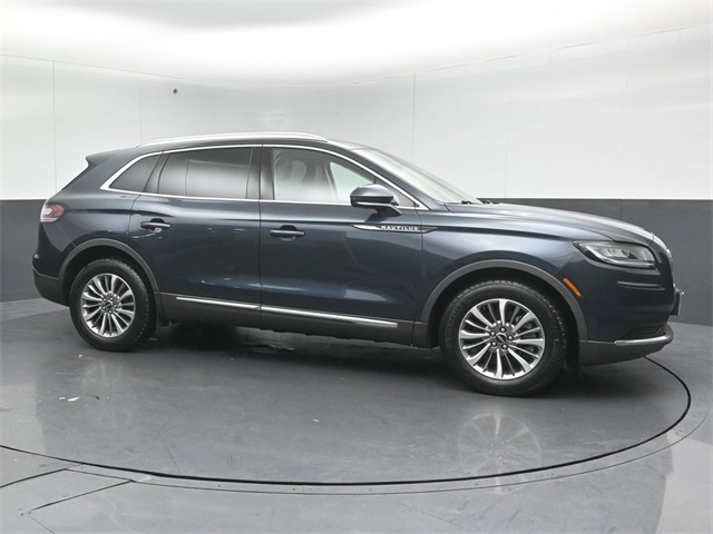 2022 Lincoln Nautilus Base's photo