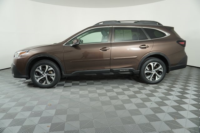 2022 Subaru Outback Limited photo 4