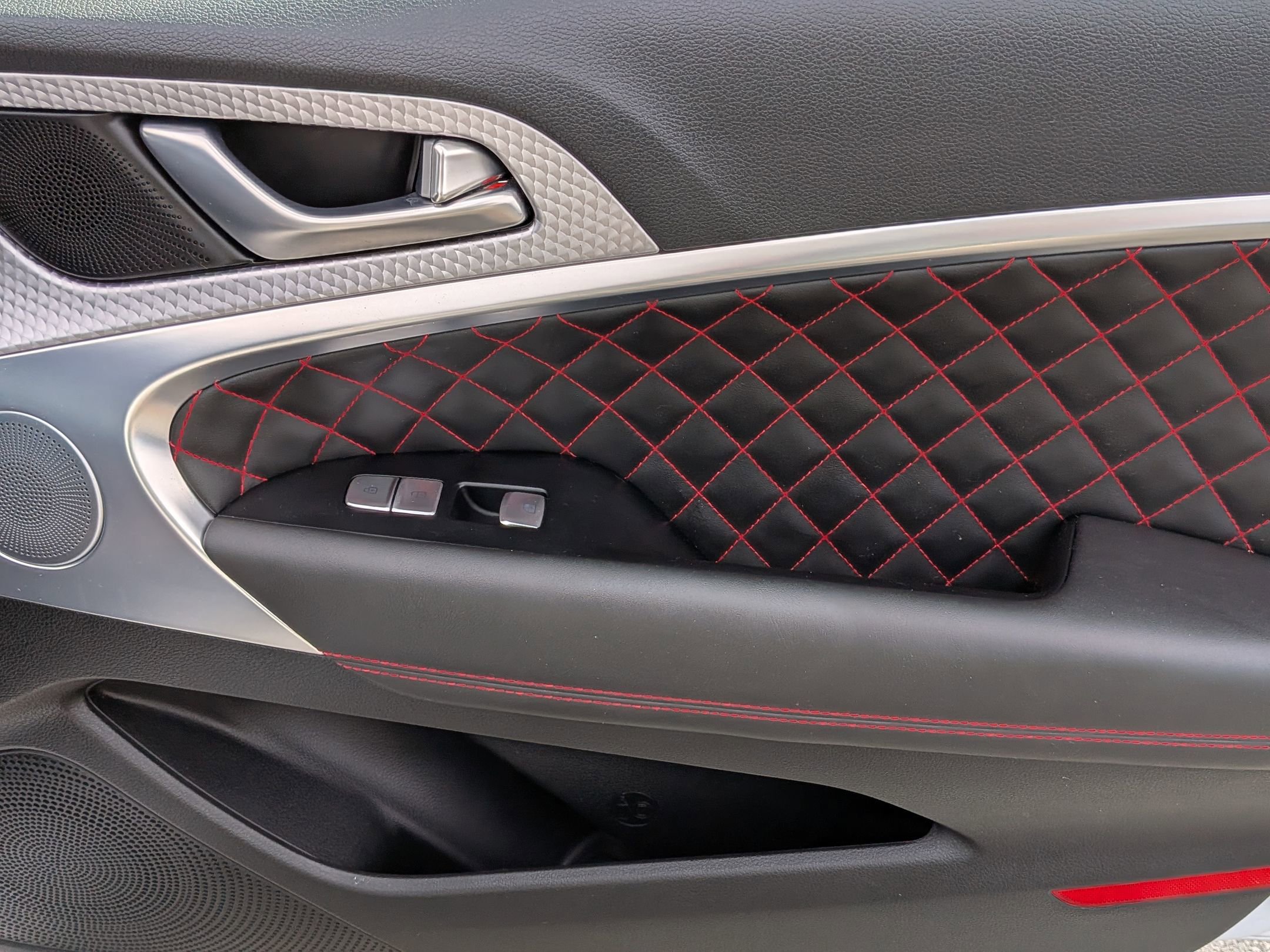 2023 Genesis G70 3.3T Sport Prestige photo 31