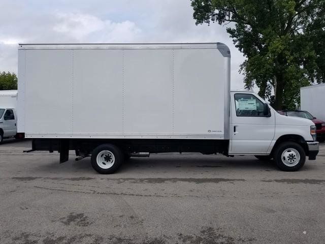 2026 Ford E-450 photo 2