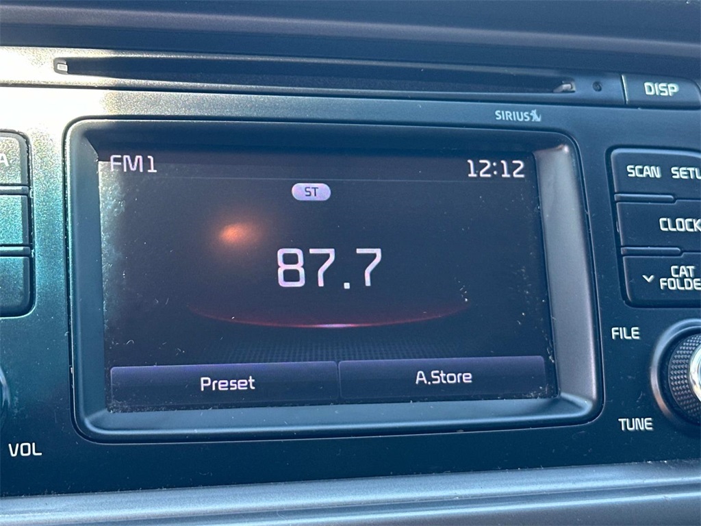 2016 Kia Optima LX photo 3