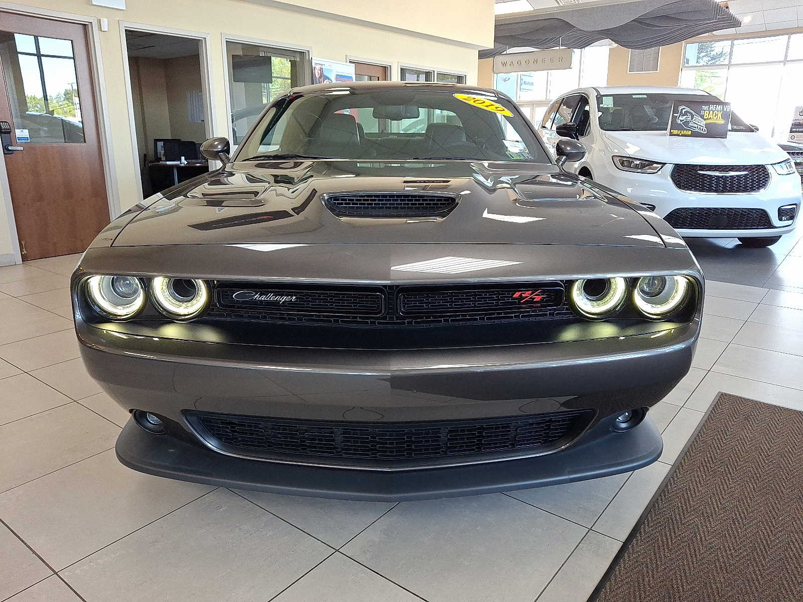 2019 Dodge Challenger R/T Scat Pack photo 2