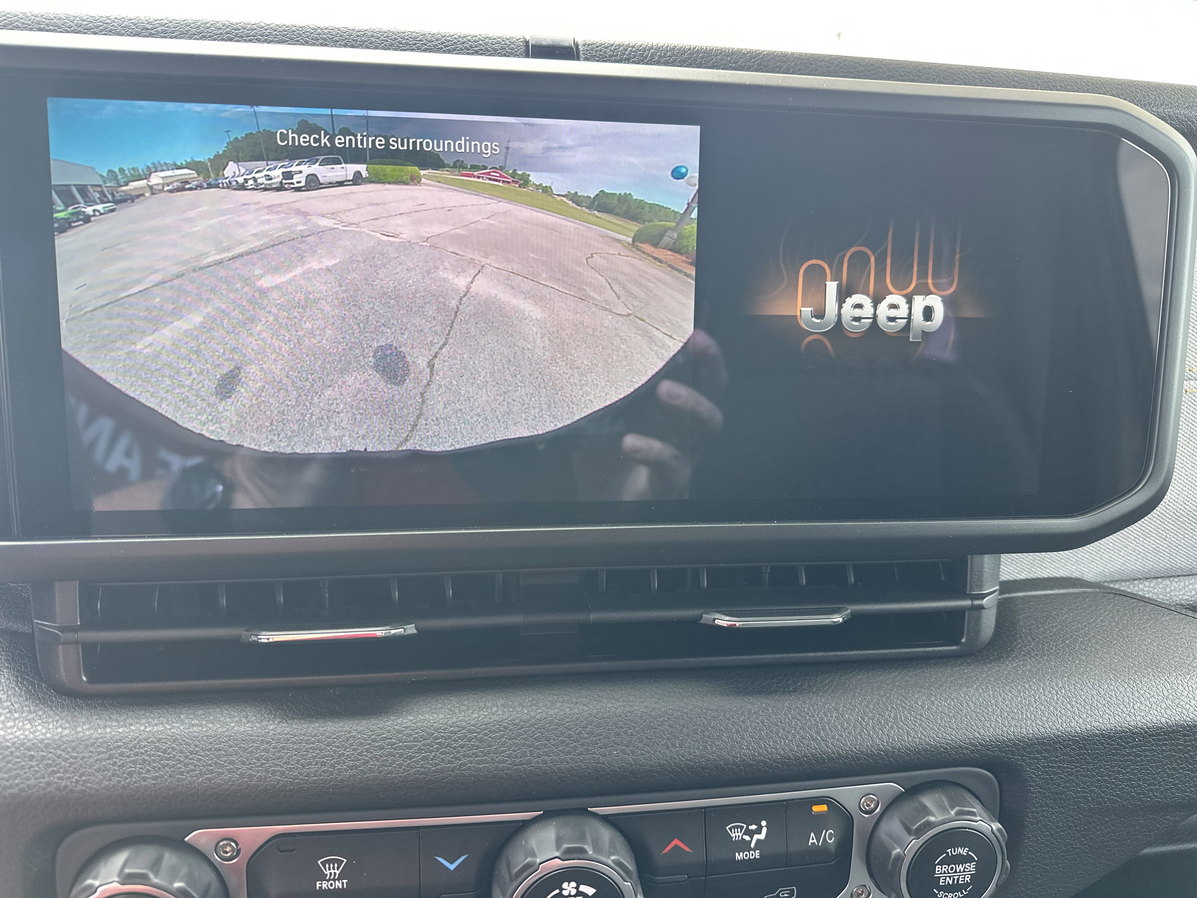 2025 Jeep Wrangler Sport photo 7