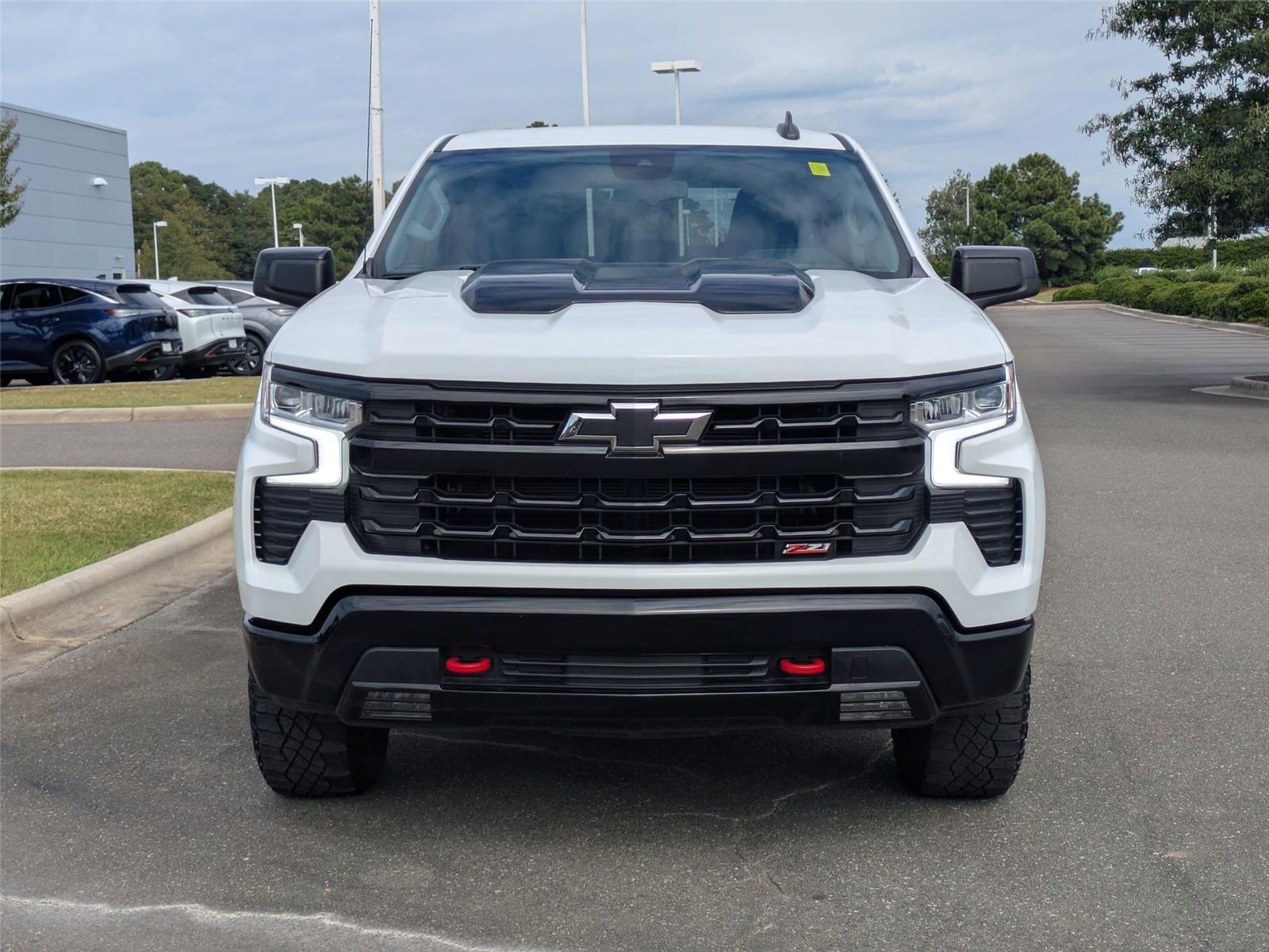 2023 Chevrolet Silverado 1500 LT Trail Boss photo 2