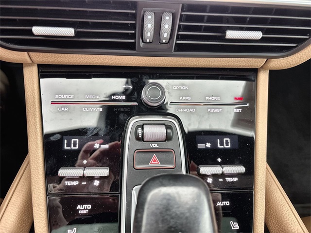 2022 Porsche Cayenne Base photo 20