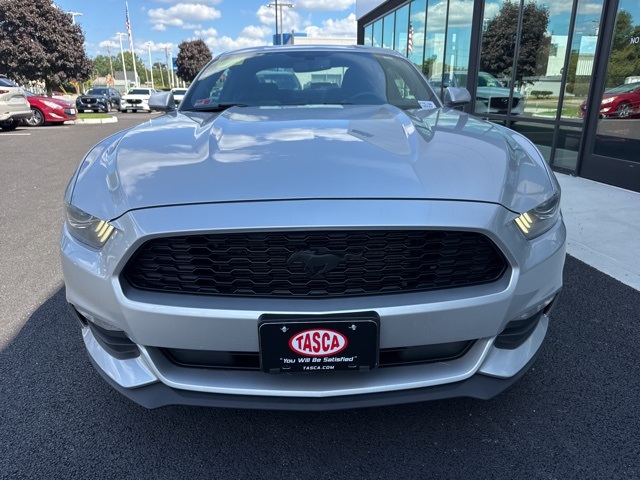 2017 Ford Mustang V6 photo 7