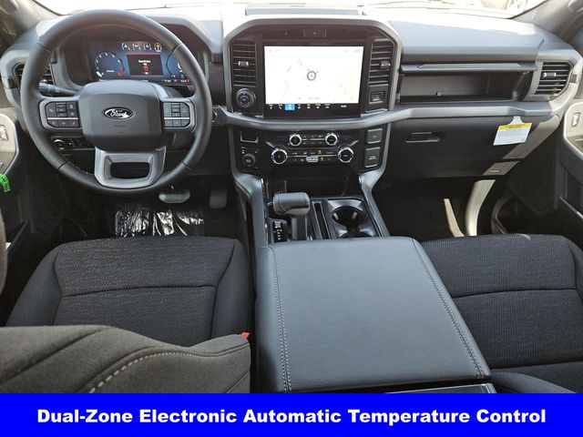2025 Ford F-150 XLT photo 9