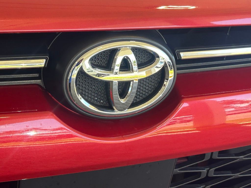 2023 Toyota 4Runner SR5 Premium photo 17