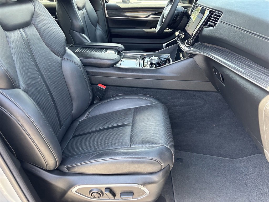 2022 Jeep Wagoneer Series III photo 18
