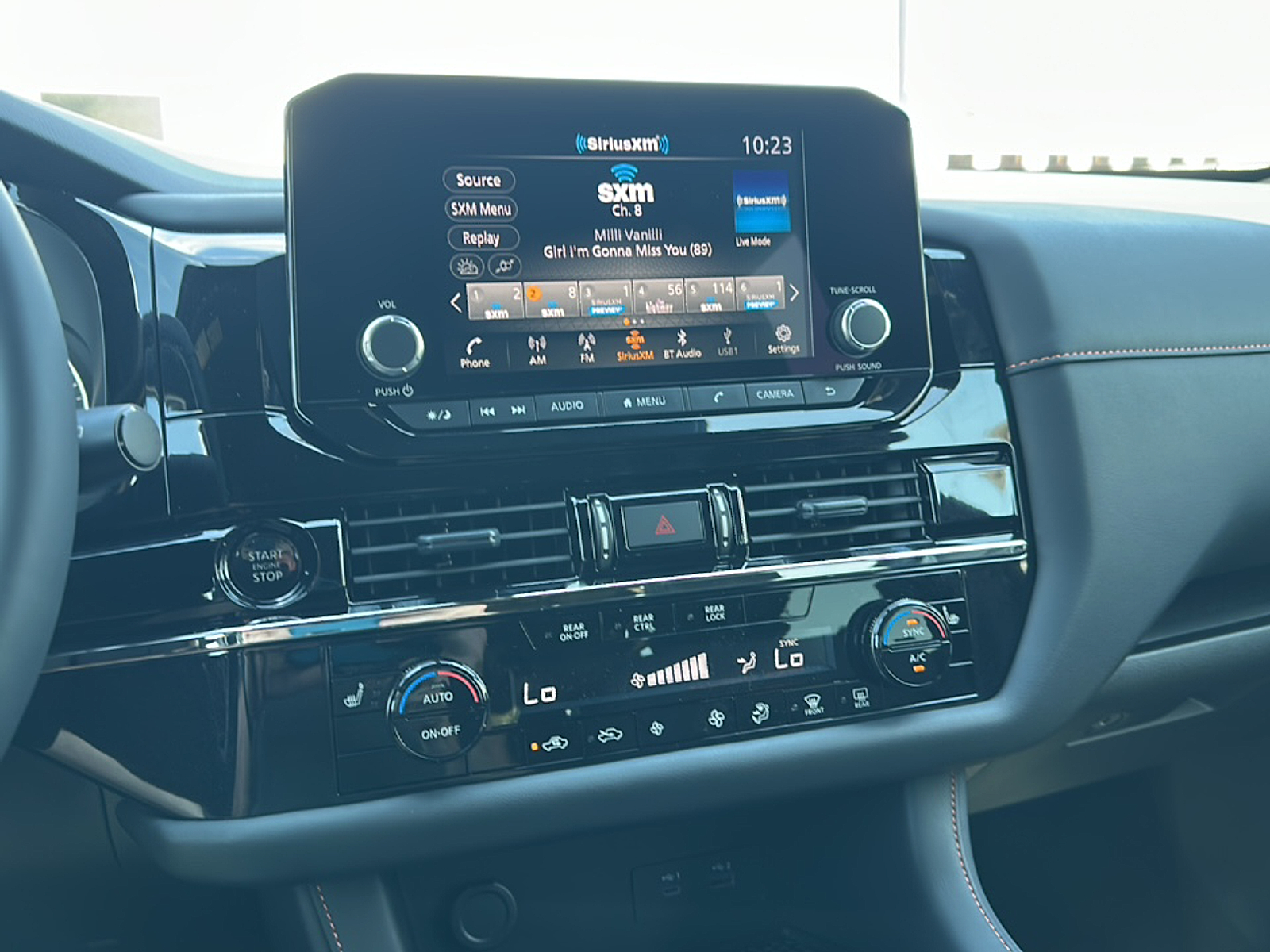 2025 Nissan Pathfinder Rock Creek photo 8