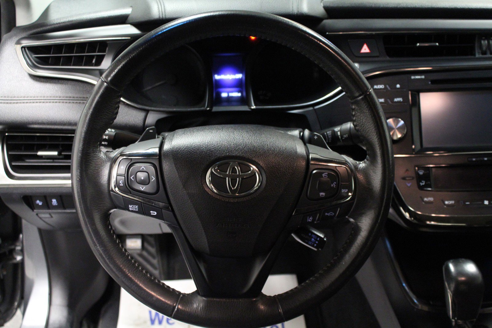 2018 Toyota Avalon Limited photo 15