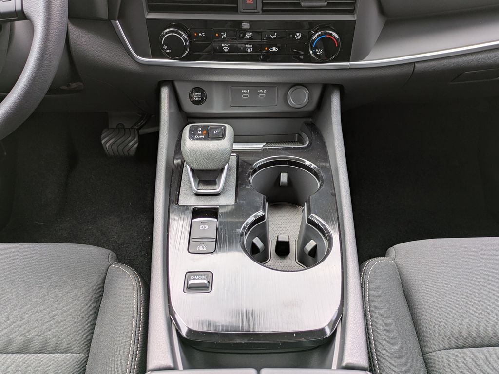 2026 Nissan Rogue S photo 17