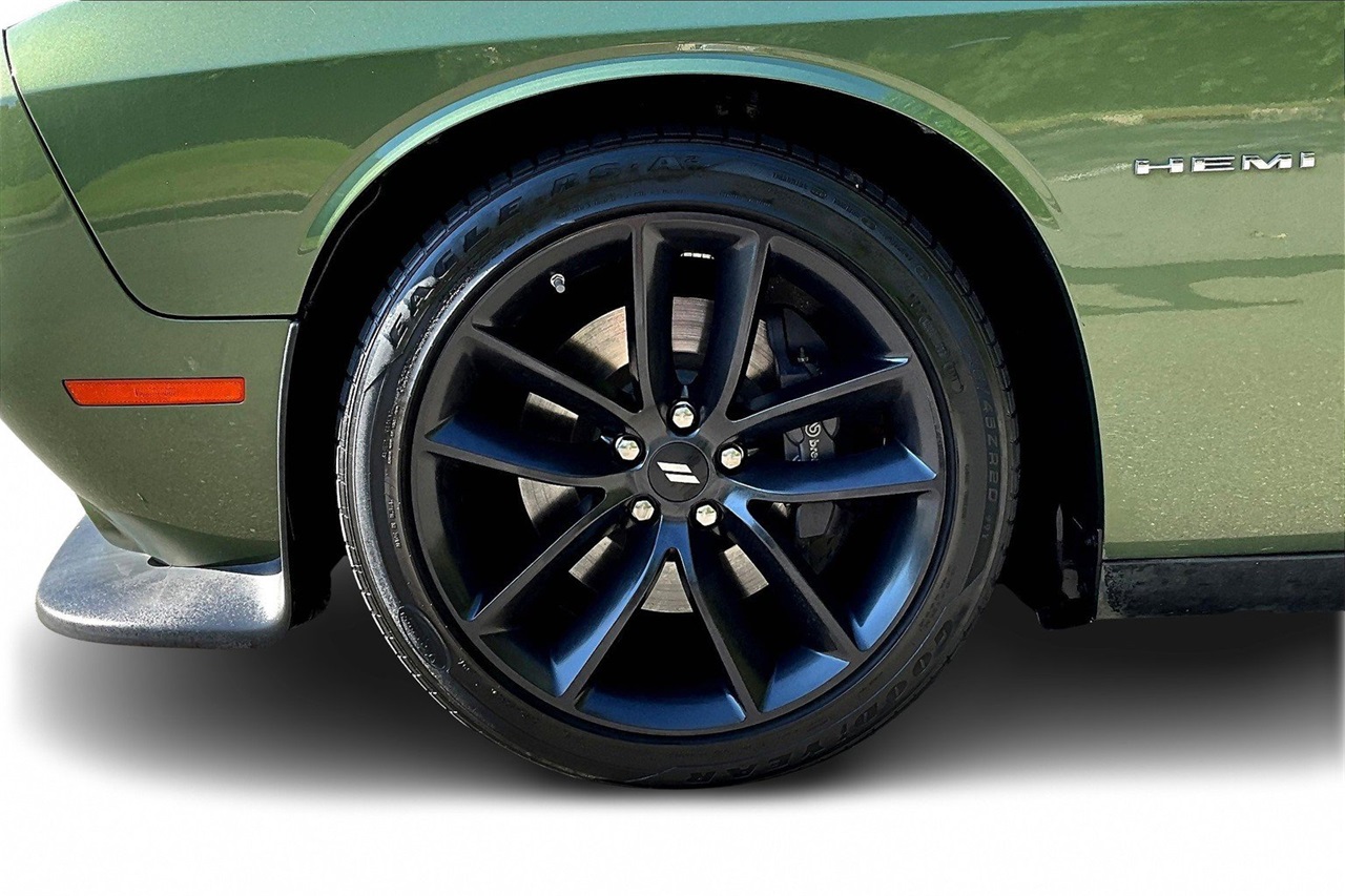 2022 Dodge Challenger R/T photo 27