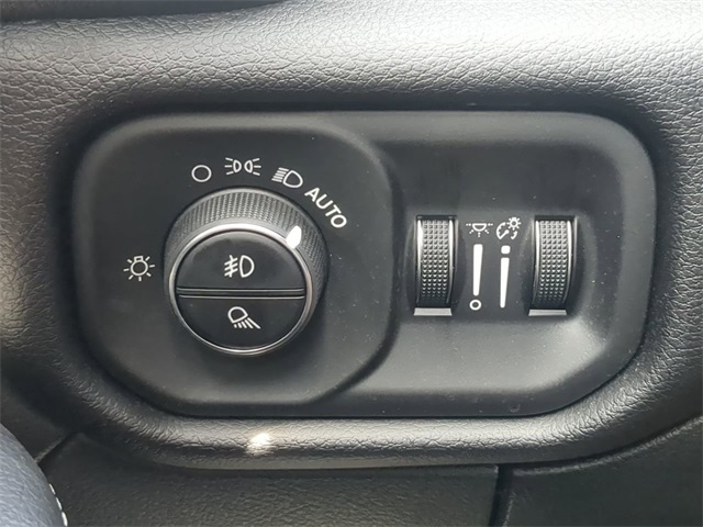 2026 Ram 3500 photo 24