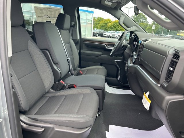 2026 Chevrolet Silverado 1500 LT photo 8