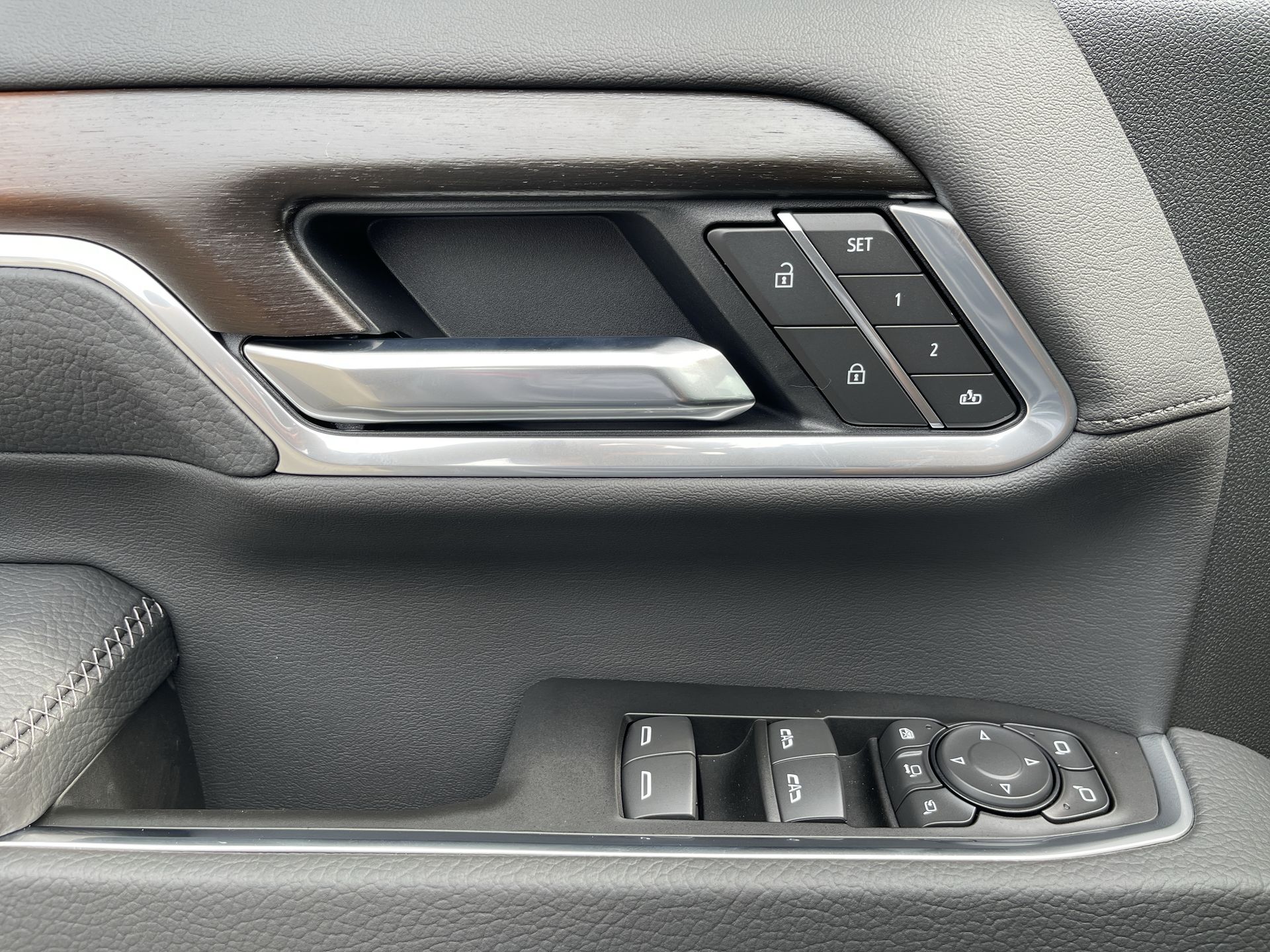 2026 Gmc Sierra 3500 HD Denali photo 24
