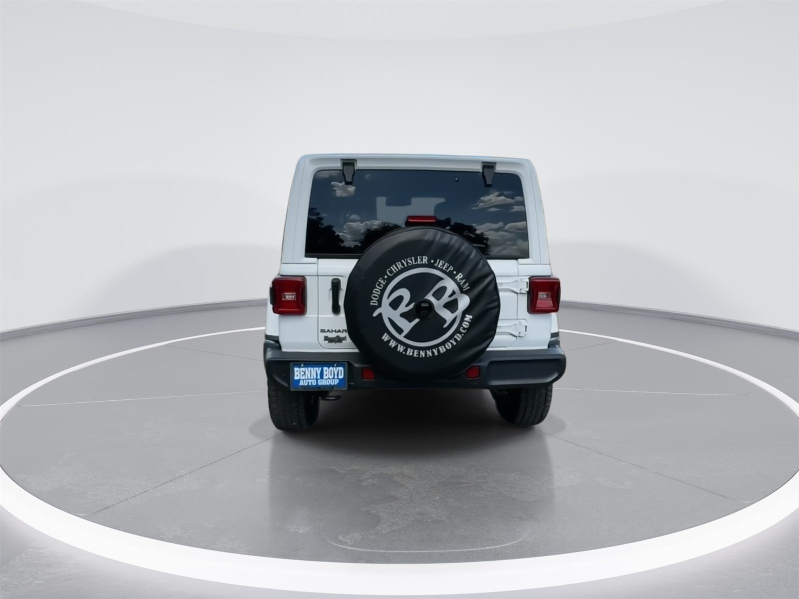 2025 Jeep Wrangler Sahara photo 7