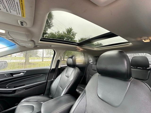 2018 Ford Edge Titanium photo 24