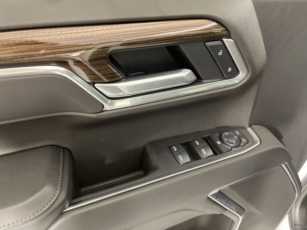 2025 Chevrolet Silverado 1500 LT photo 15