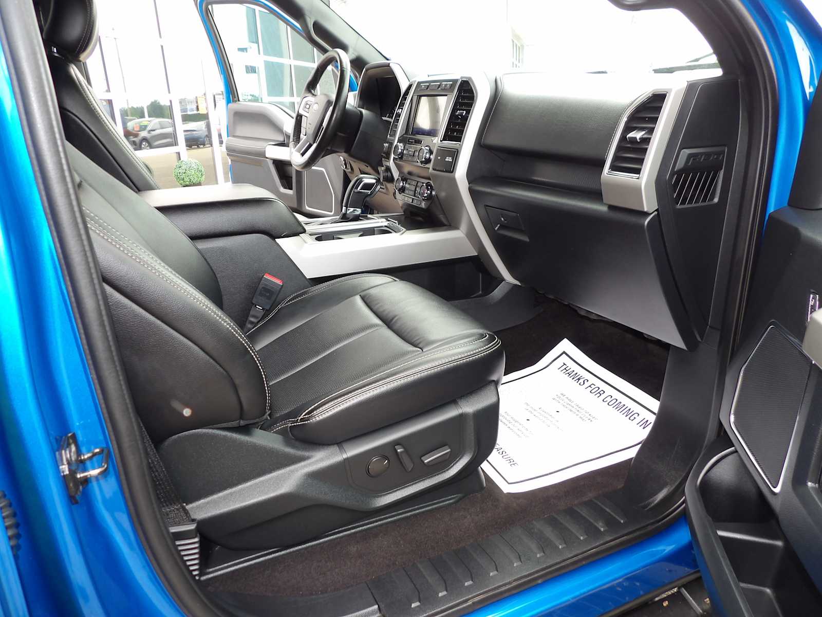 2020 Ford F-150 Lariat photo 16