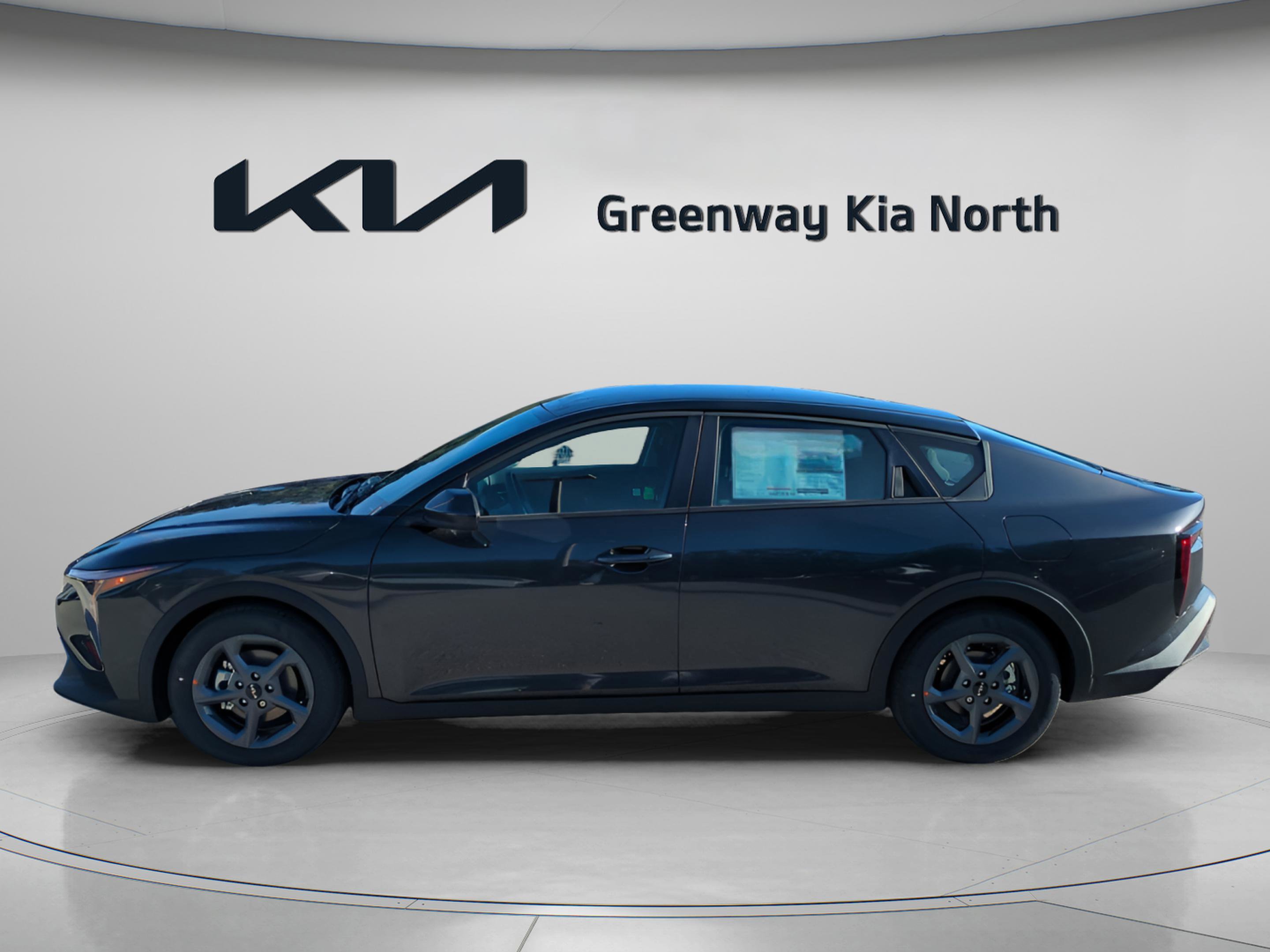2025 Kia K4 LXS photo 3