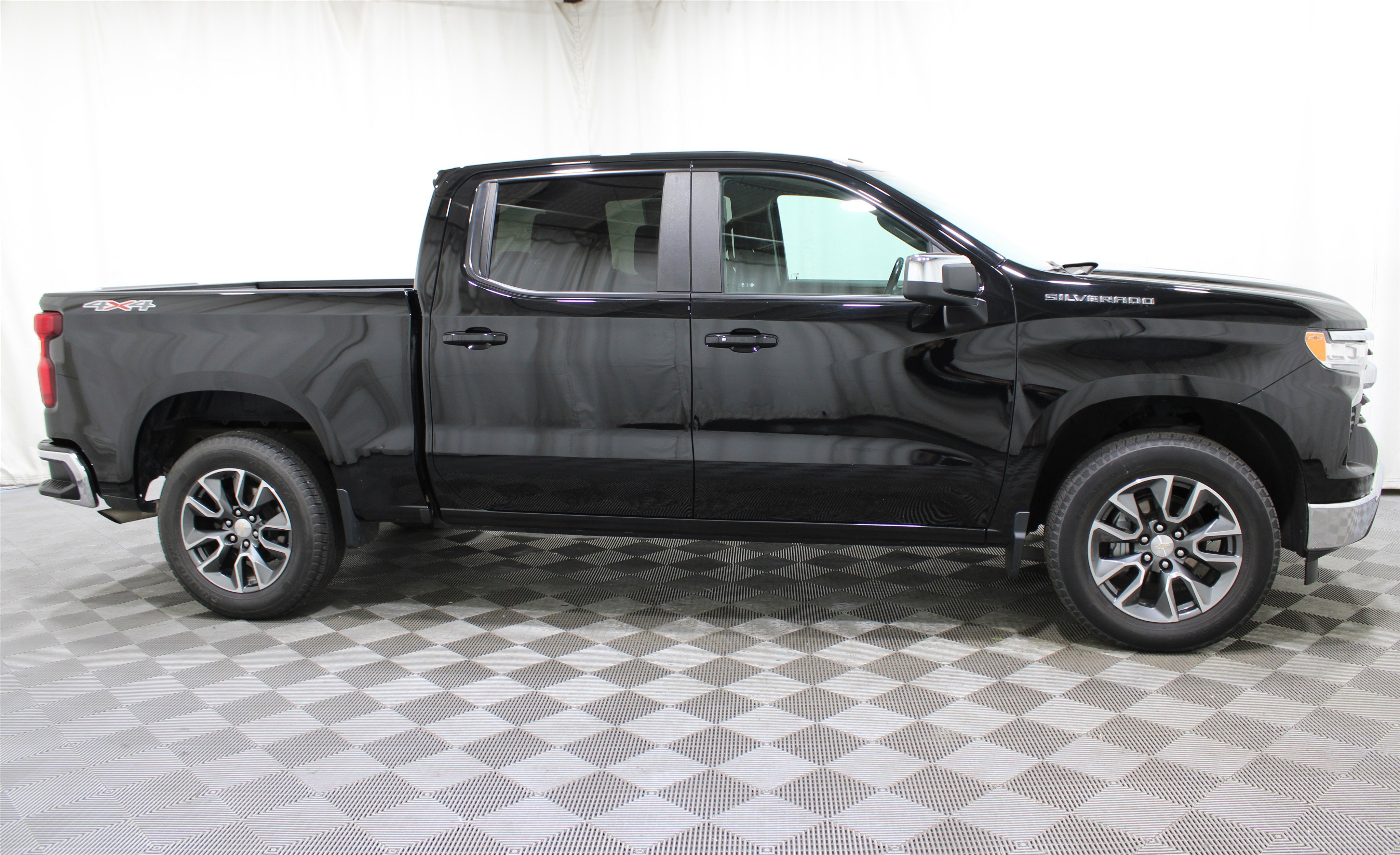 2022 Chevrolet Silverado 1500 LT photo 23