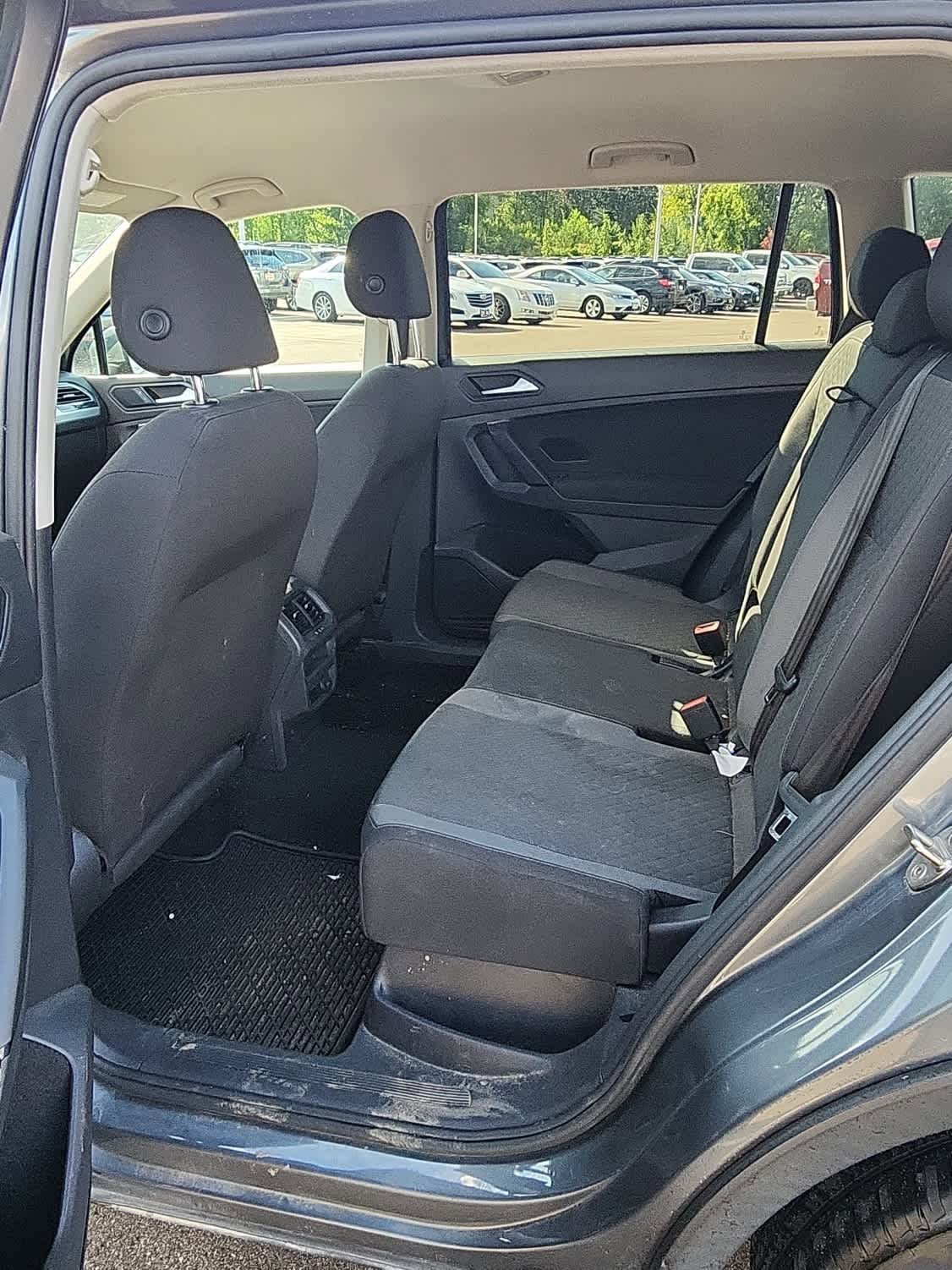 2019 Volkswagen Tiguan S photo 6