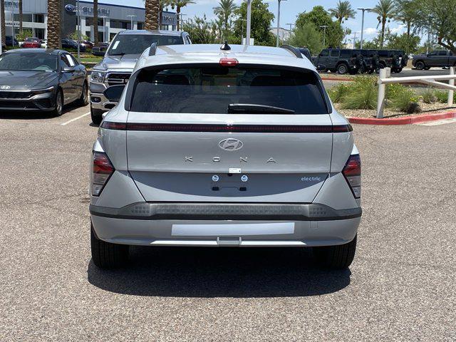 2025 Hyundai Kona Electric SEL photo 4
