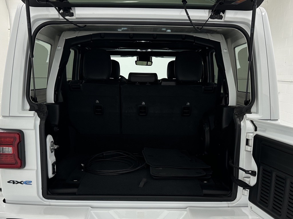2021 Jeep Wrangler Unlimited Sahara High Altitude 4xe photo 38