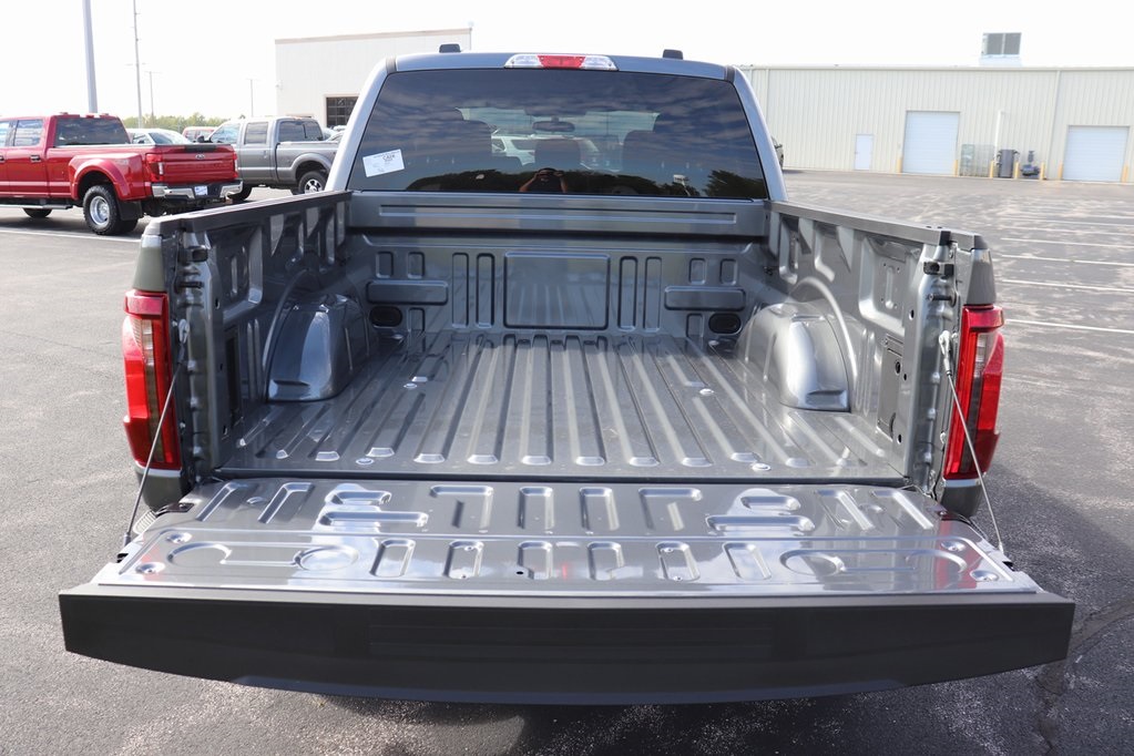 2025 Ford F-150 STX photo 9