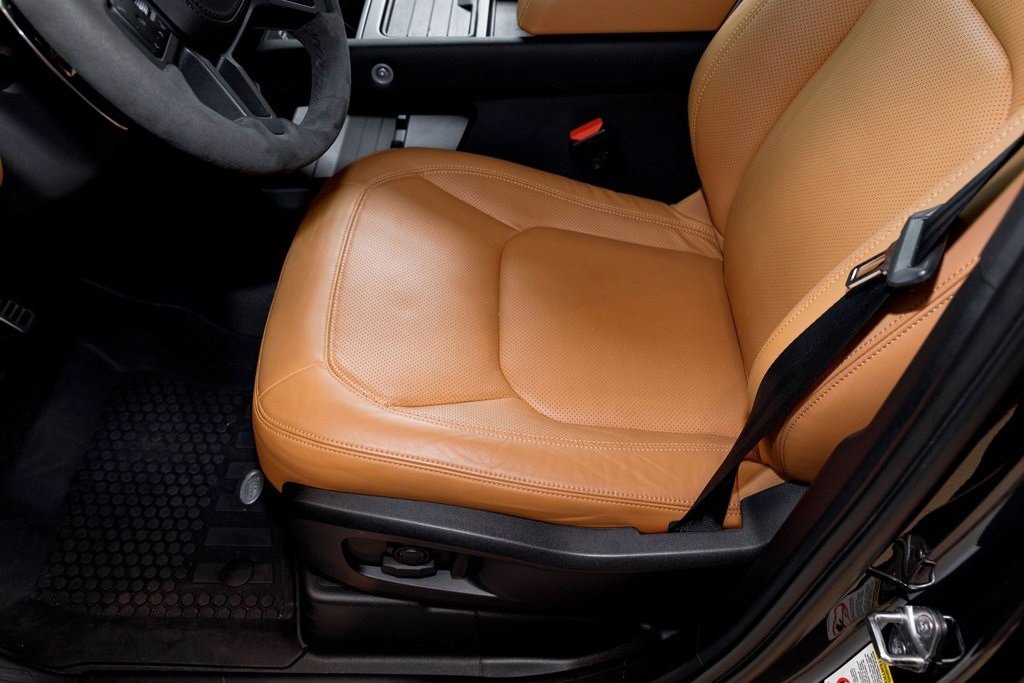 2024 Land Rover Defender Carpathian Edition photo 20