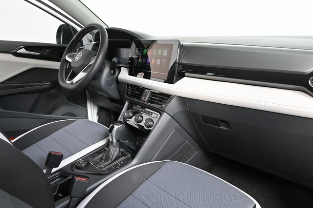 2025 Volkswagen Taos S photo 16