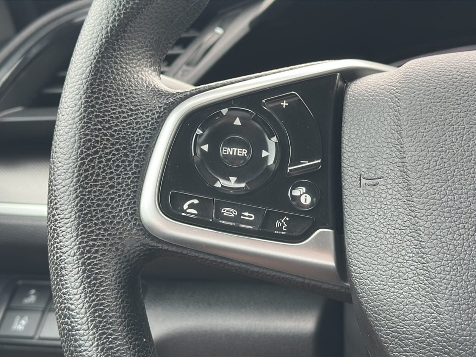 Used 2019 Lunar Silver Metallic Honda LX image 25