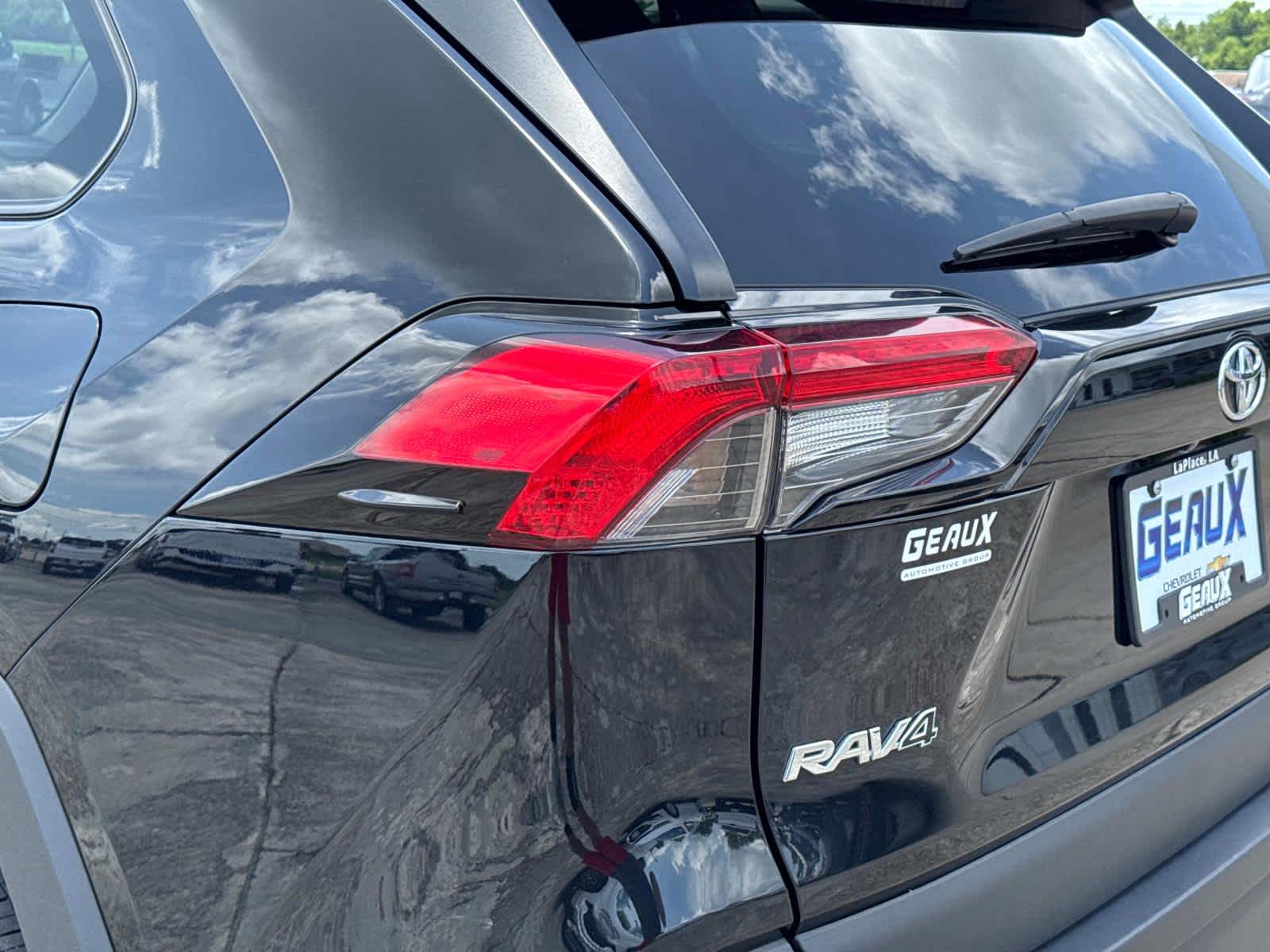 2024 Toyota RAV4 LE photo 12