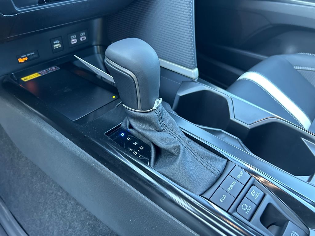 2026 Toyota Camry SE photo 24