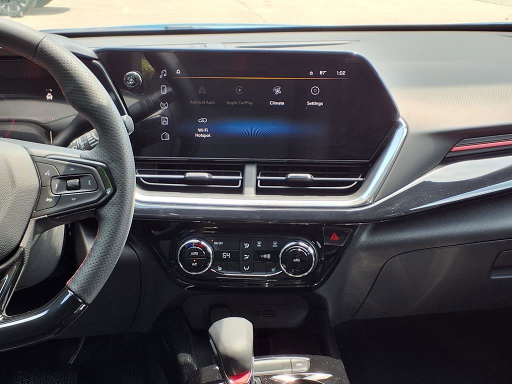 2025 Chevrolet Trax photo 7