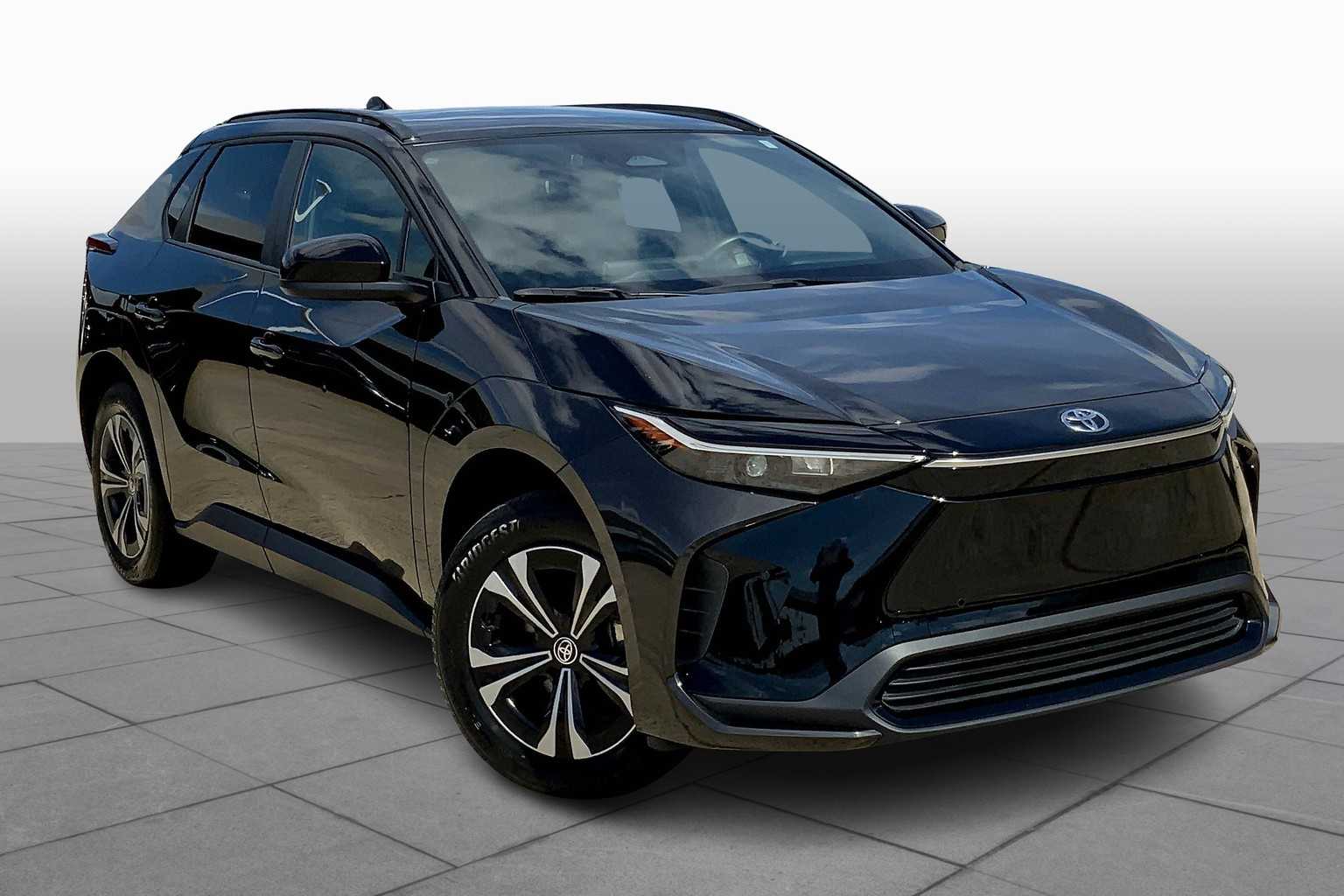 2023 Toyota bZ4X XLE photo 2