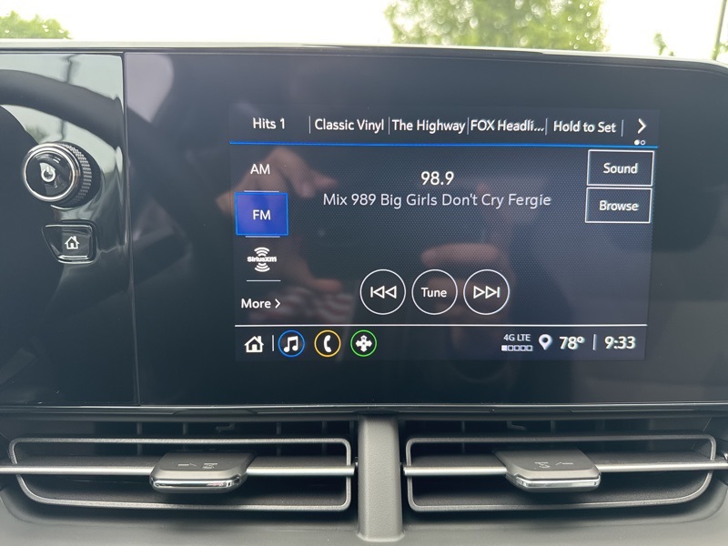 2025 Chevrolet Trax LS photo 21