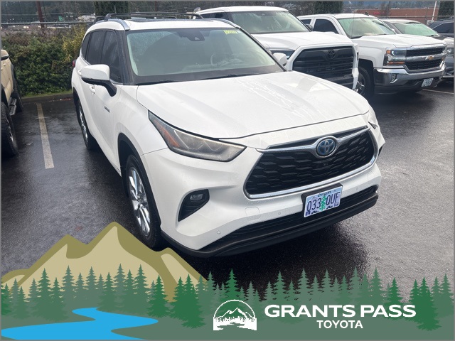 2020 Toyota Highlander Limited's photo