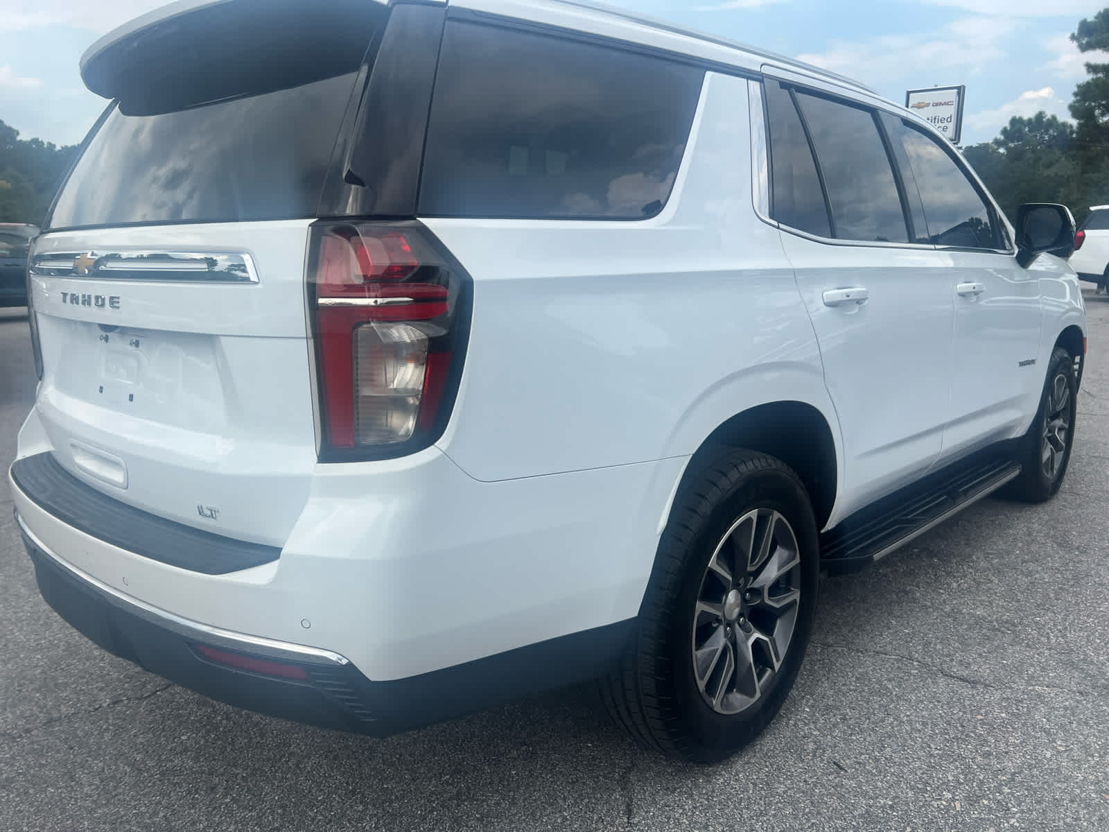 2022 Chevrolet Tahoe LT photo 28