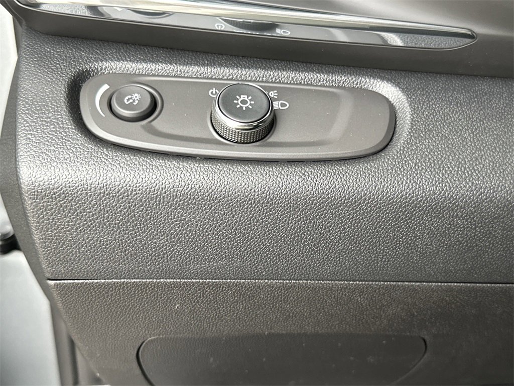 2025 Buick Envista Preferred photo 17